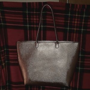 Shoulder beautiful gold color bag